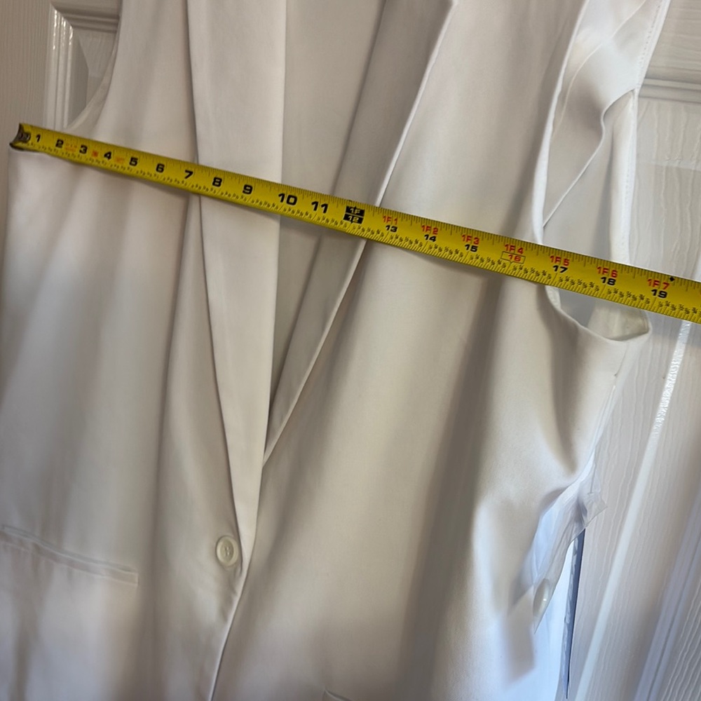 Peter Nygard Sz 14 Sleeveless Blazer Vest slit back & still stitched pockets! - Picture 5 of 13